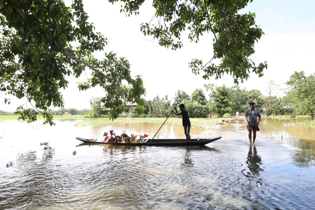 IOOA volunteers supporting Assam flood relief